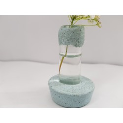 Vase for flowers made of concrete and glass Vase made of concrete and glass Vase shoes A vase in the form of a shoe