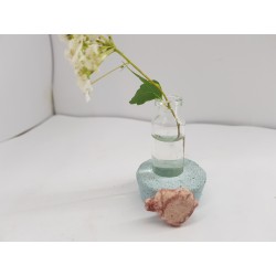 Vase for flowers made of concrete and glass Vase made of concrete and glass Vase shoes A vase in the form of a shoe