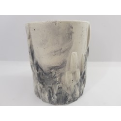 https://worldcreativedecor.com/5658-home_default/handmade-concrete-cocktail-glass-white-with-black.jpg